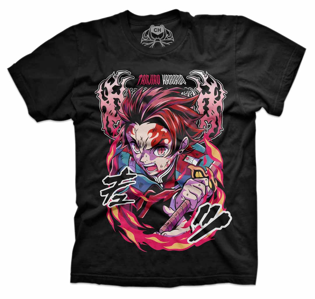 Playera negra de Tanjiro Kamado de Demon Slayer, vista de frente