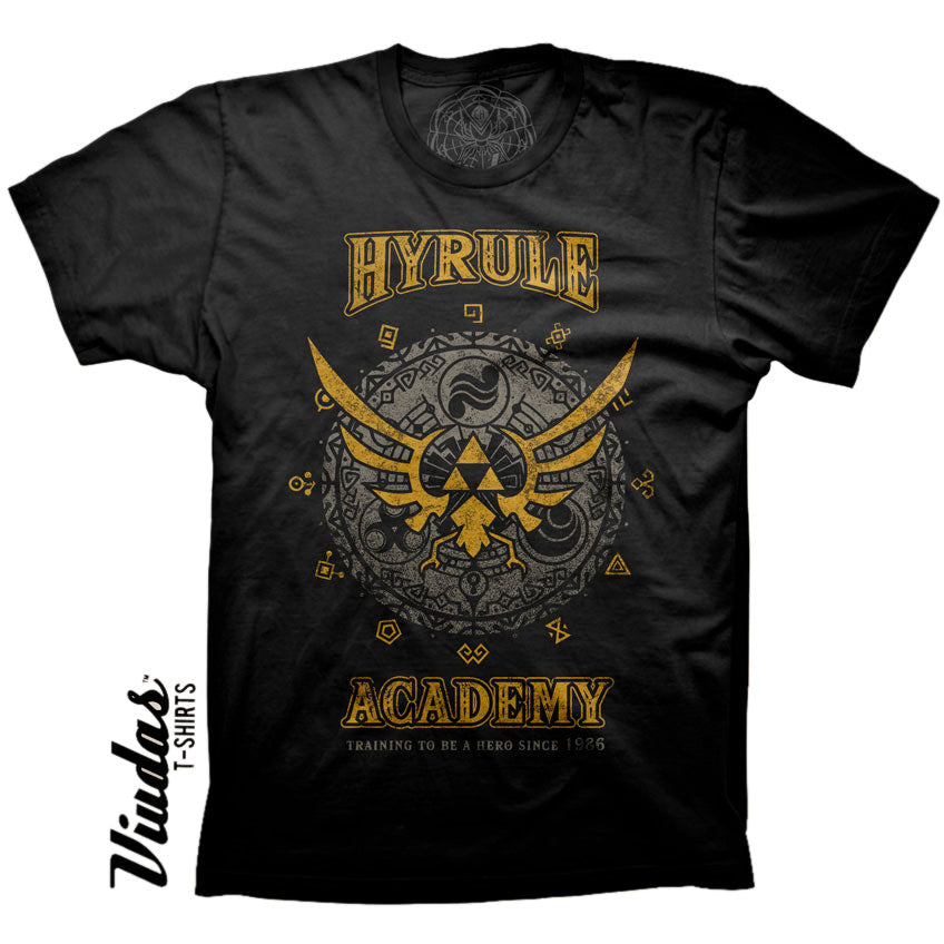 Playera negra con el emblema de Hyrule de The Legend of Zelda, puesta