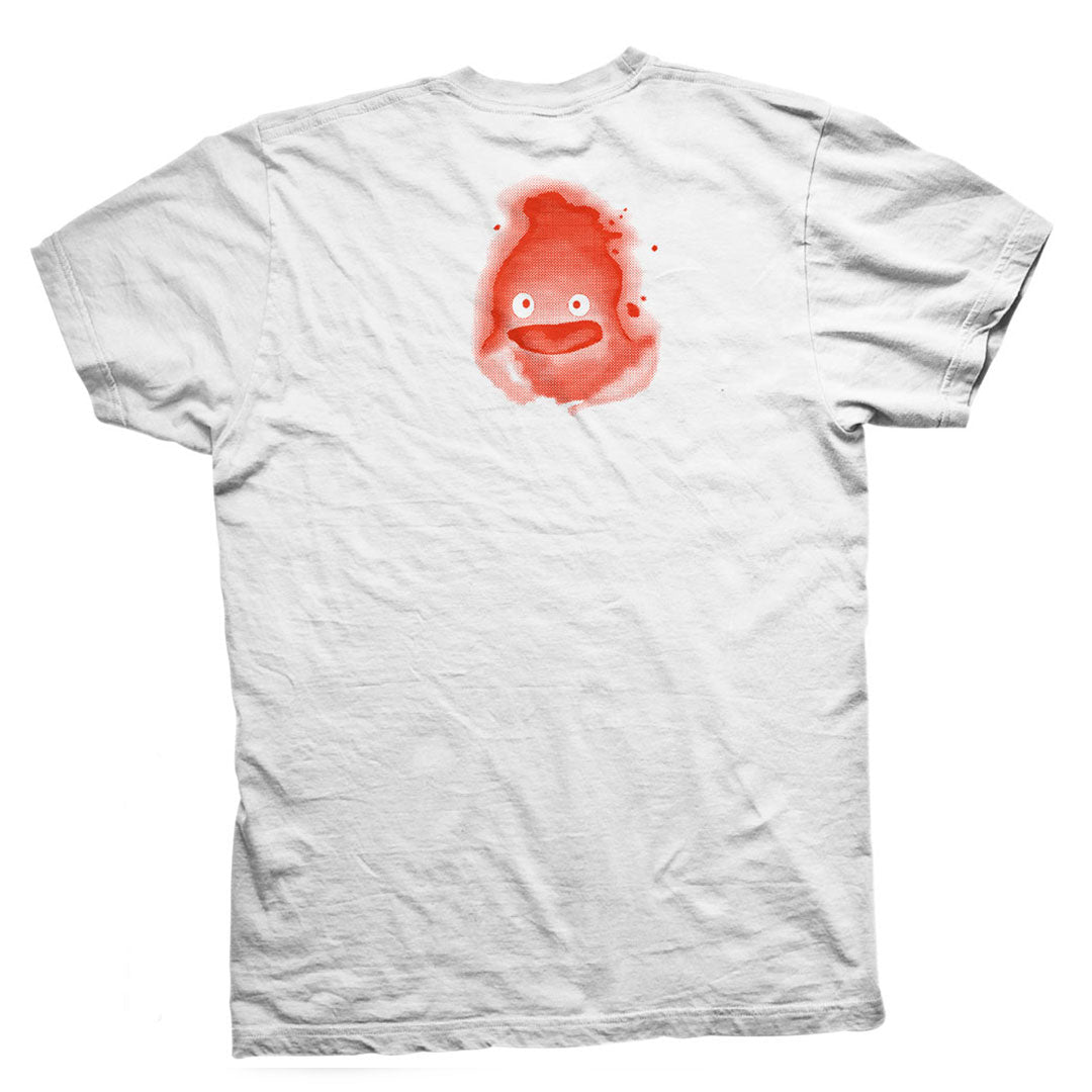 Playera blanca de El castillo vagabundo de Studio Ghibli, vista de espalda